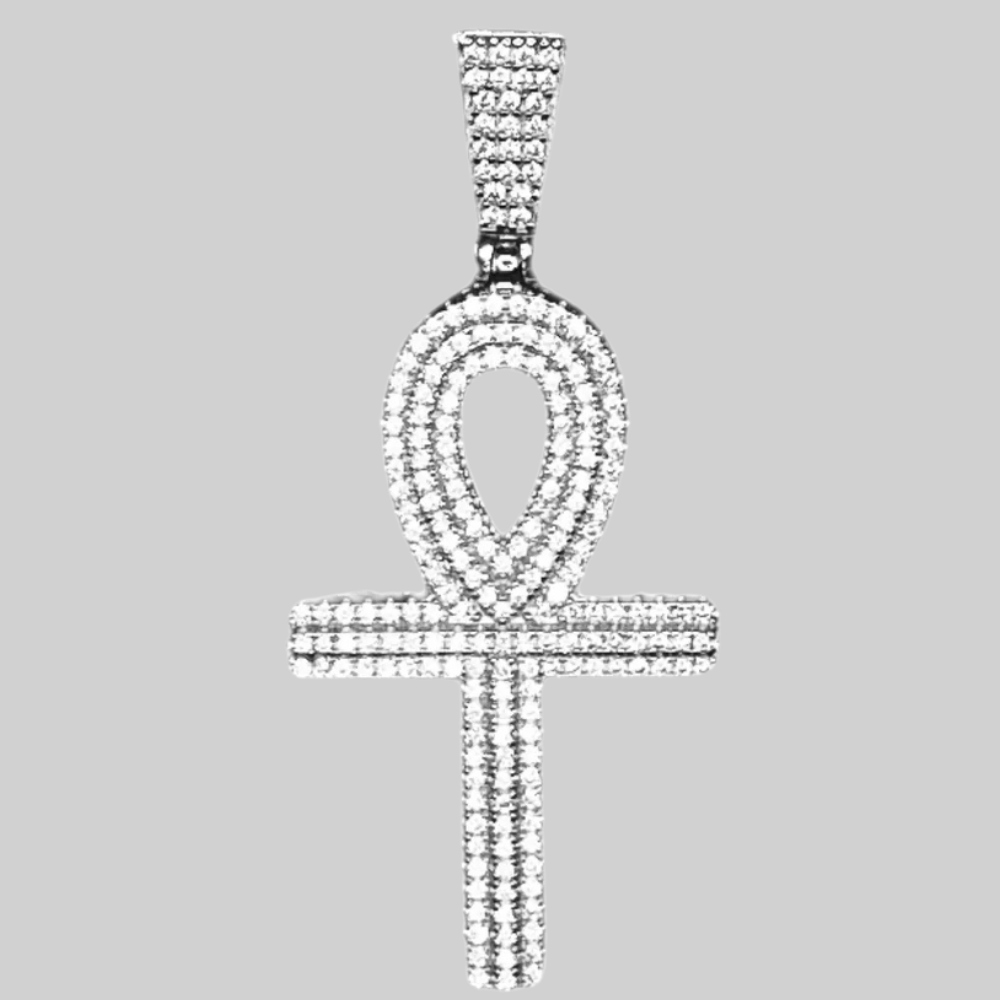 Pendentif croix en argent glacé du VIII