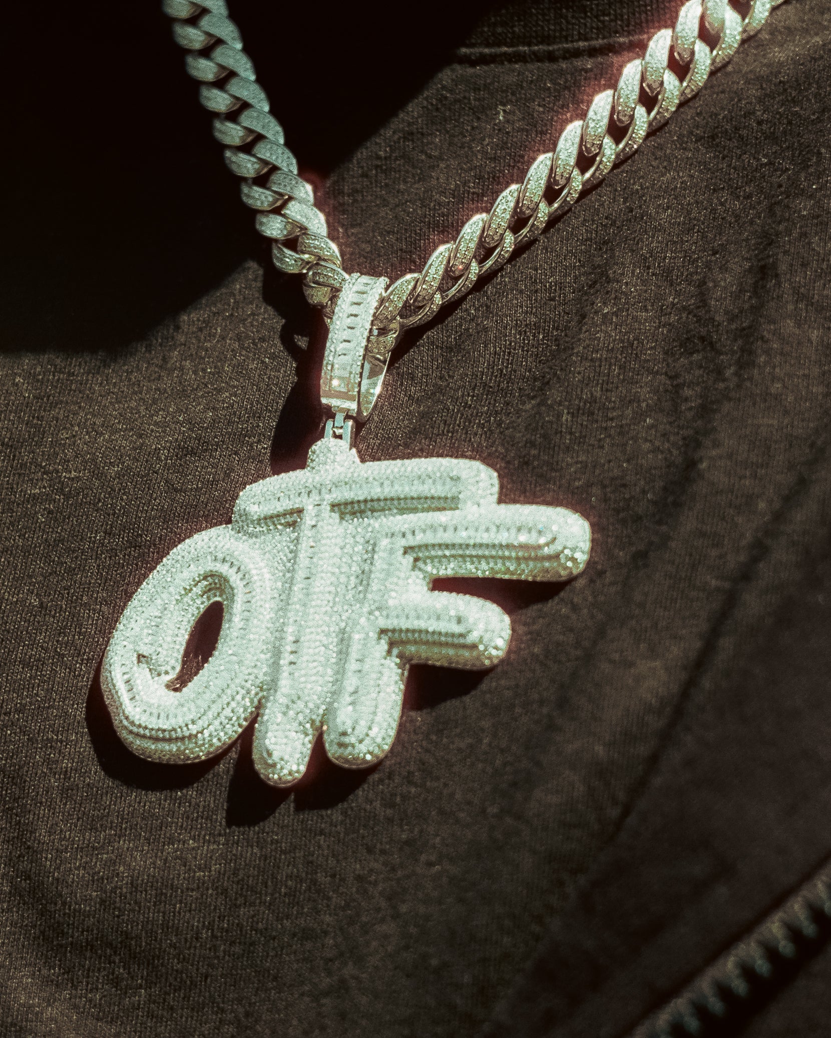 ZILVEREN ICED OUT 'OTF' HANGER - 925 ZILVER -