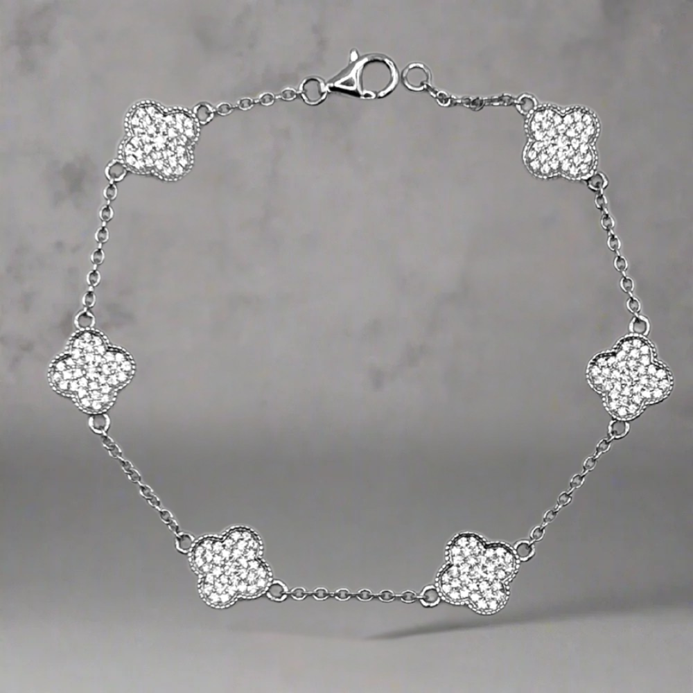 ZILVEREN ICED OUT KLAVER ARMBAND - 925 ZILVER -