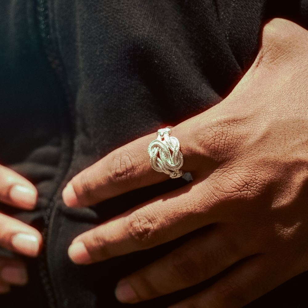 Silver carpet beater ring