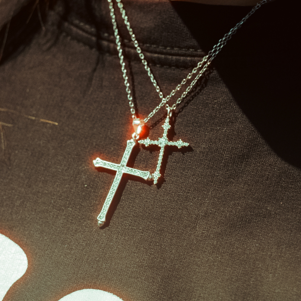 ICED OUT KRUIS KETTING - 925 ZILVER -