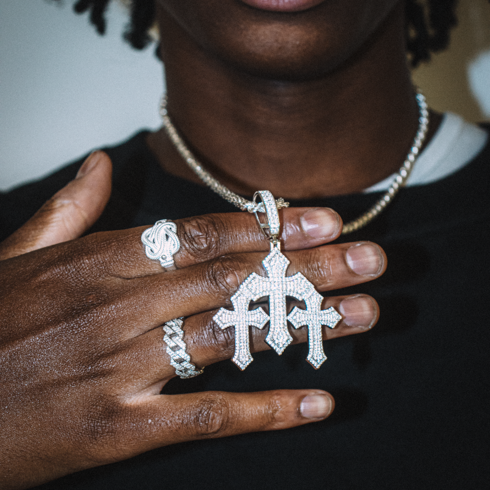 ICED OUT 3 CROSSES PENDANT - 925 SILVER -