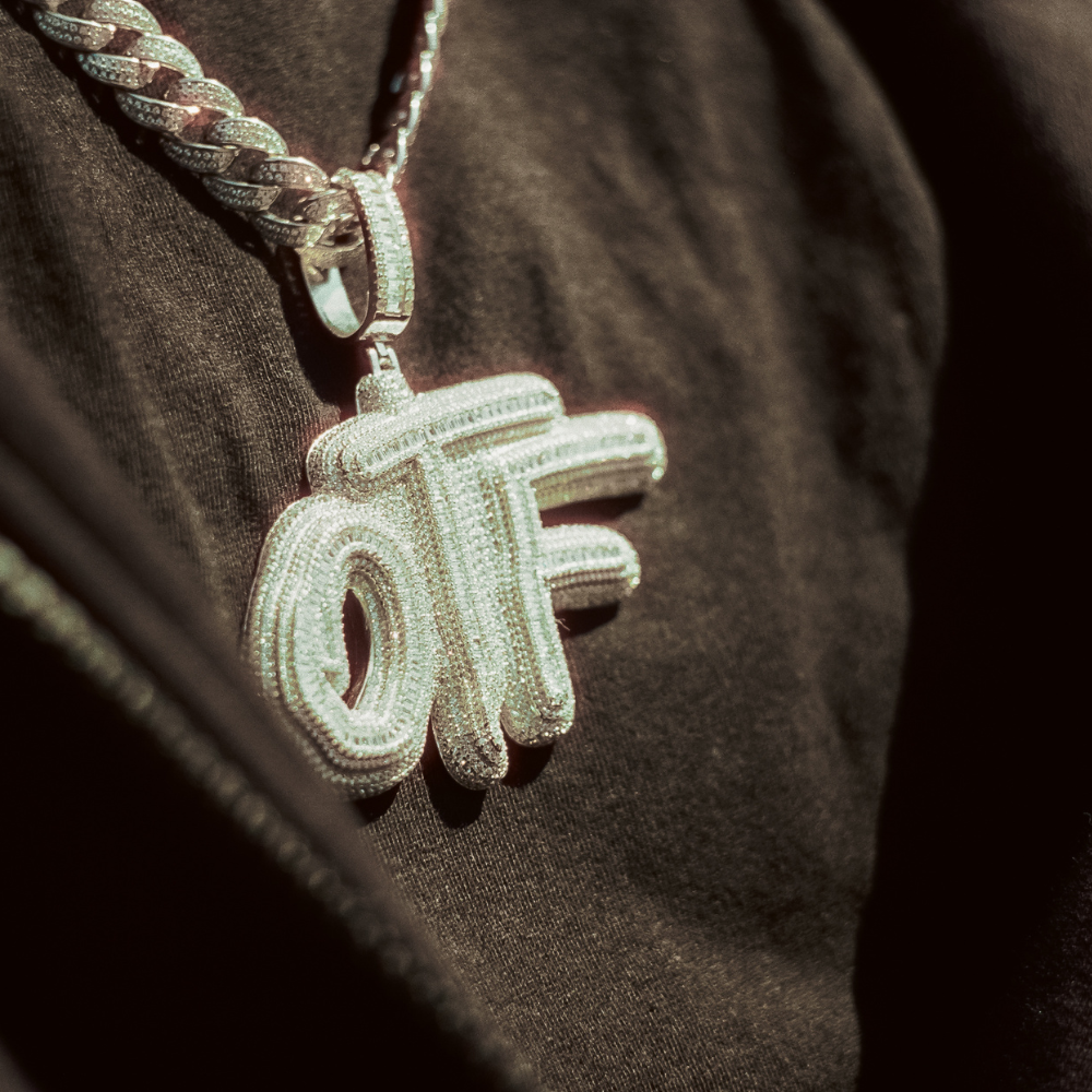 ZILVEREN ICED OUT 'OTF' HANGER - 925 ZILVER -