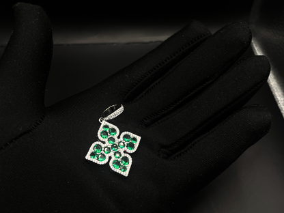 Silver green clover pendant
