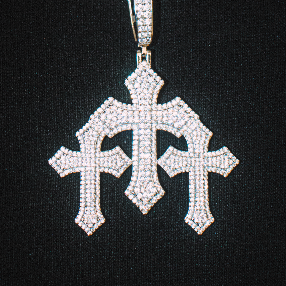 ICED OUT 3 CROSSES PENDANT - 925 SILVER -