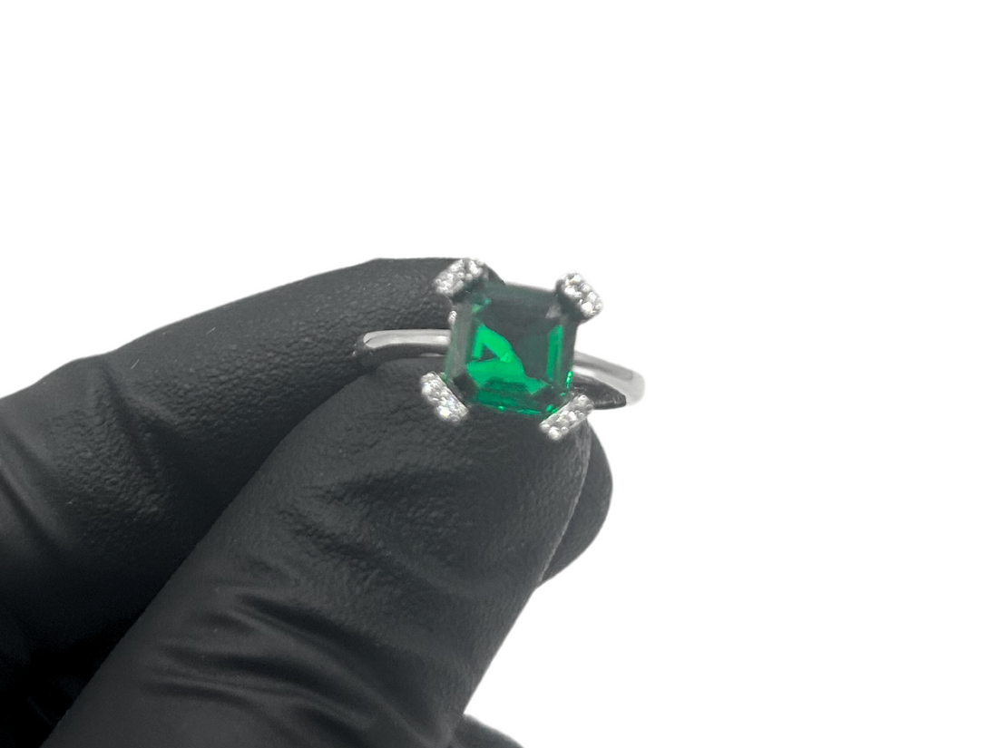 Groene zirkonia vierkante ring - 925 zilver -