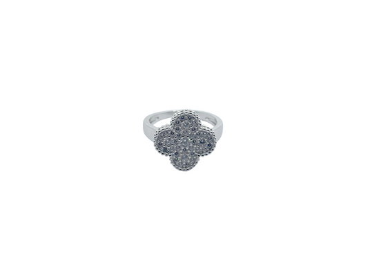 Silver clover ring