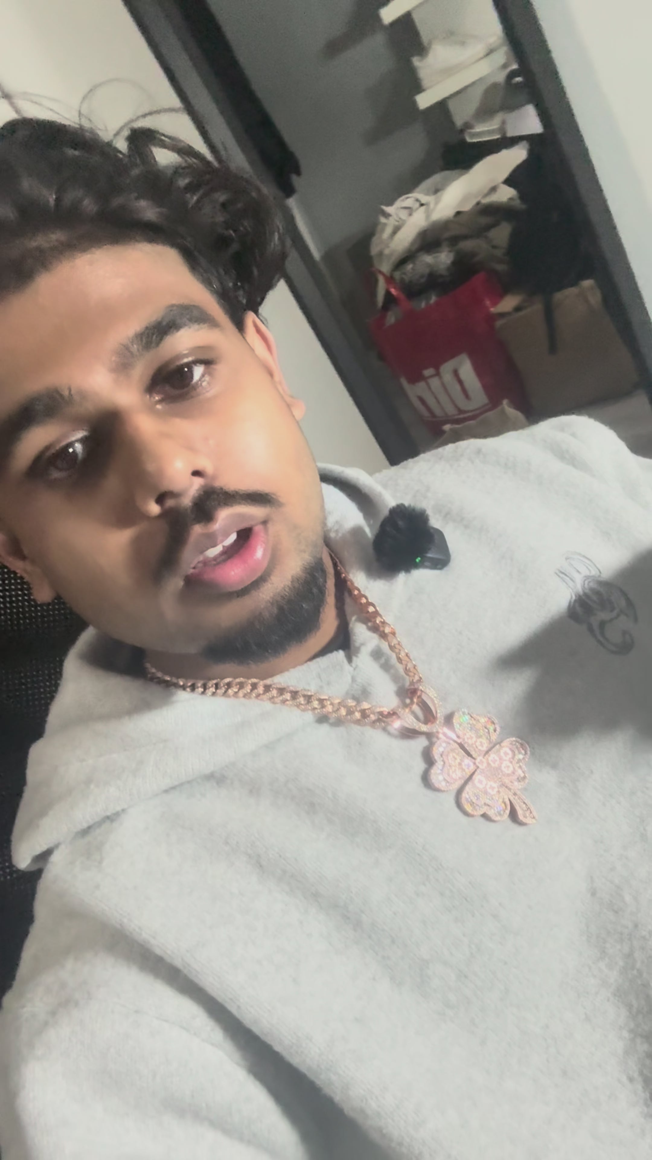 CUSTOM ICED OUT 'KLAVER' ROSÉ MOISSANITE DIAMANTEN HANGER - 925 ZILVER -