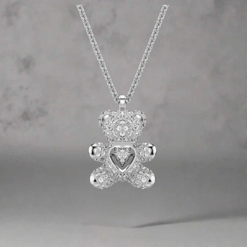 Silver teddy bear necklace